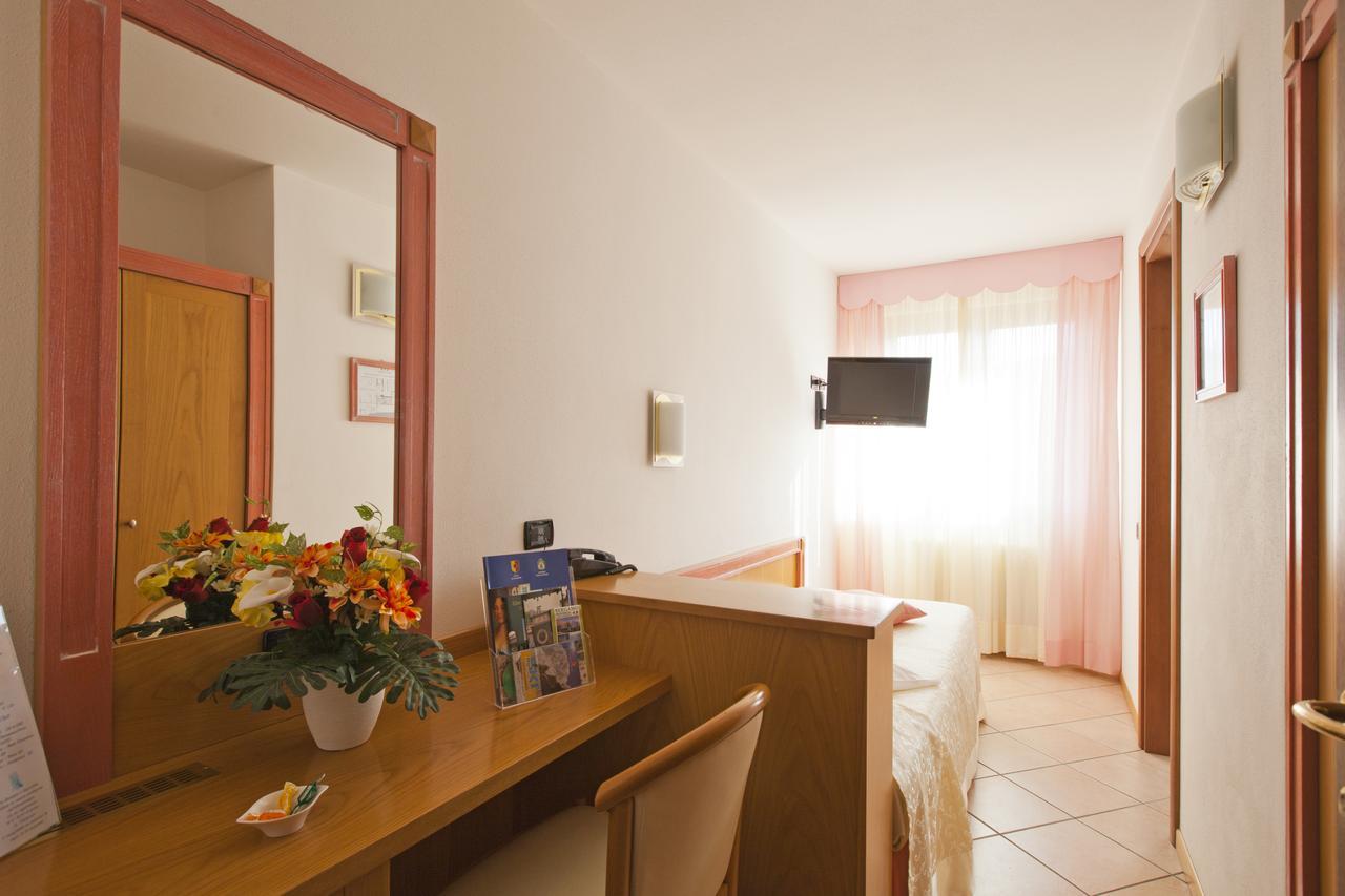 Hotel Ambra Clusone Zewnętrze zdjęcie